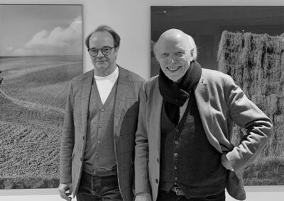 Besuch der Sammlung des LVM am 29.1.25 – hier im Gespräch mit dem Fotokünstler Boris Becker vor zwei großformatigen Arbeiten des Künstlers.